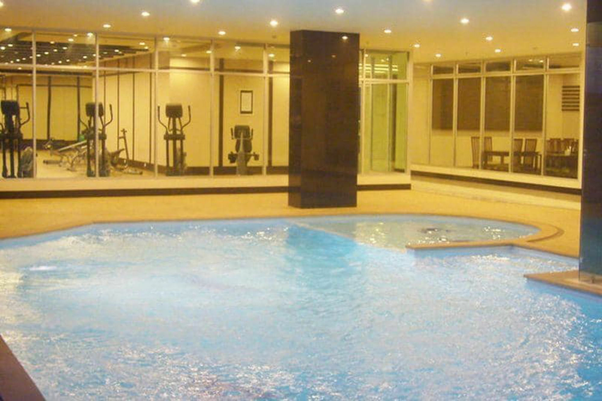 Eak Condoview Chonburi Exterior foto